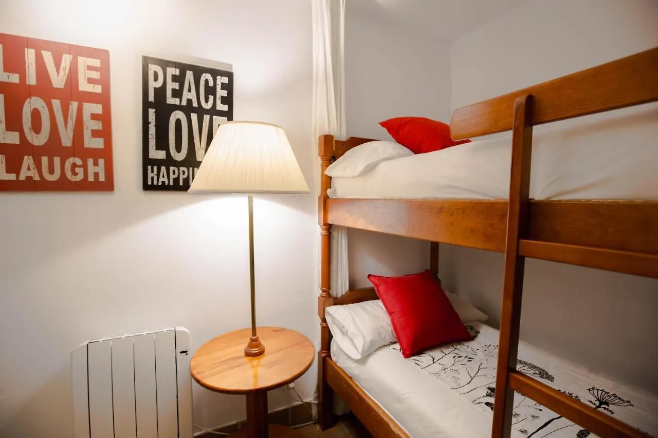 Bed And Snow Art Apartments Sierra Nevada